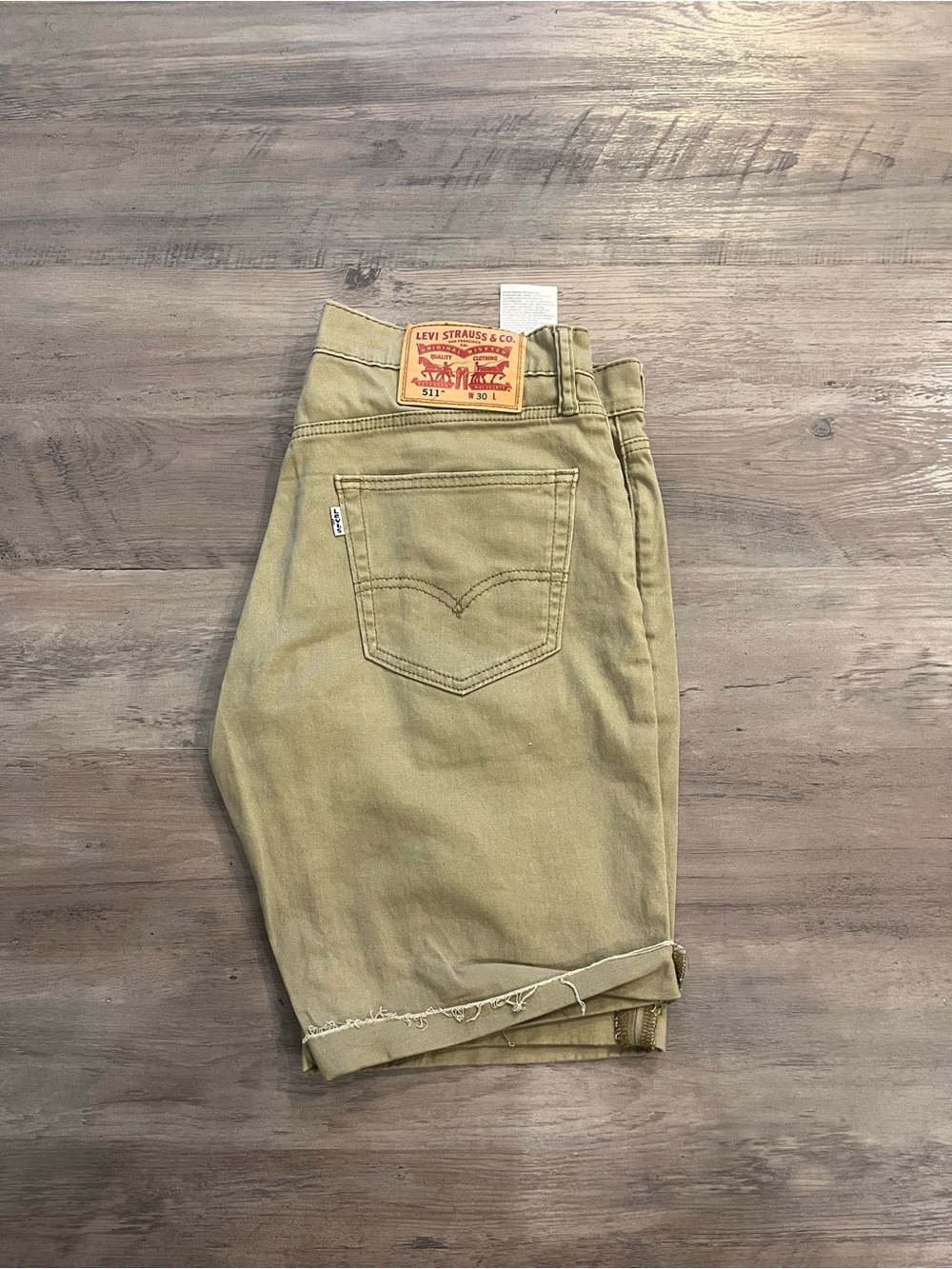 Levi's Men's Light Tan Jean Shorts with Back Patch